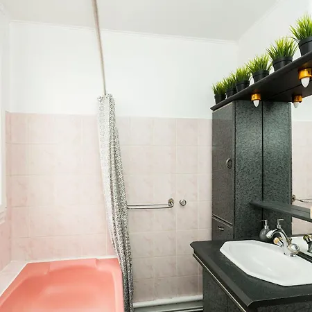 Central & Bastille - 1br - Cityapartmentstay *