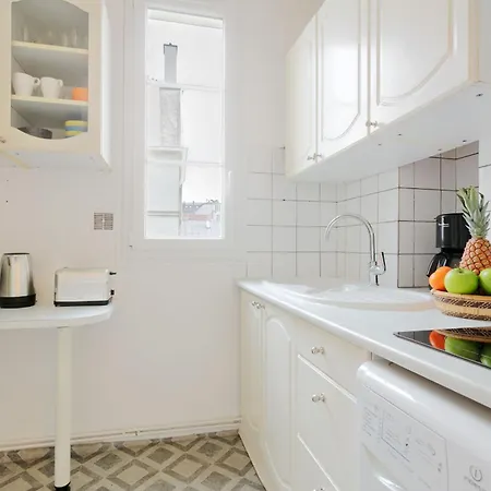 Central & Bastille - 1br - Cityapartmentstay *